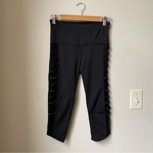 Lululemon Black Cropped Leggings with Side Accents size small